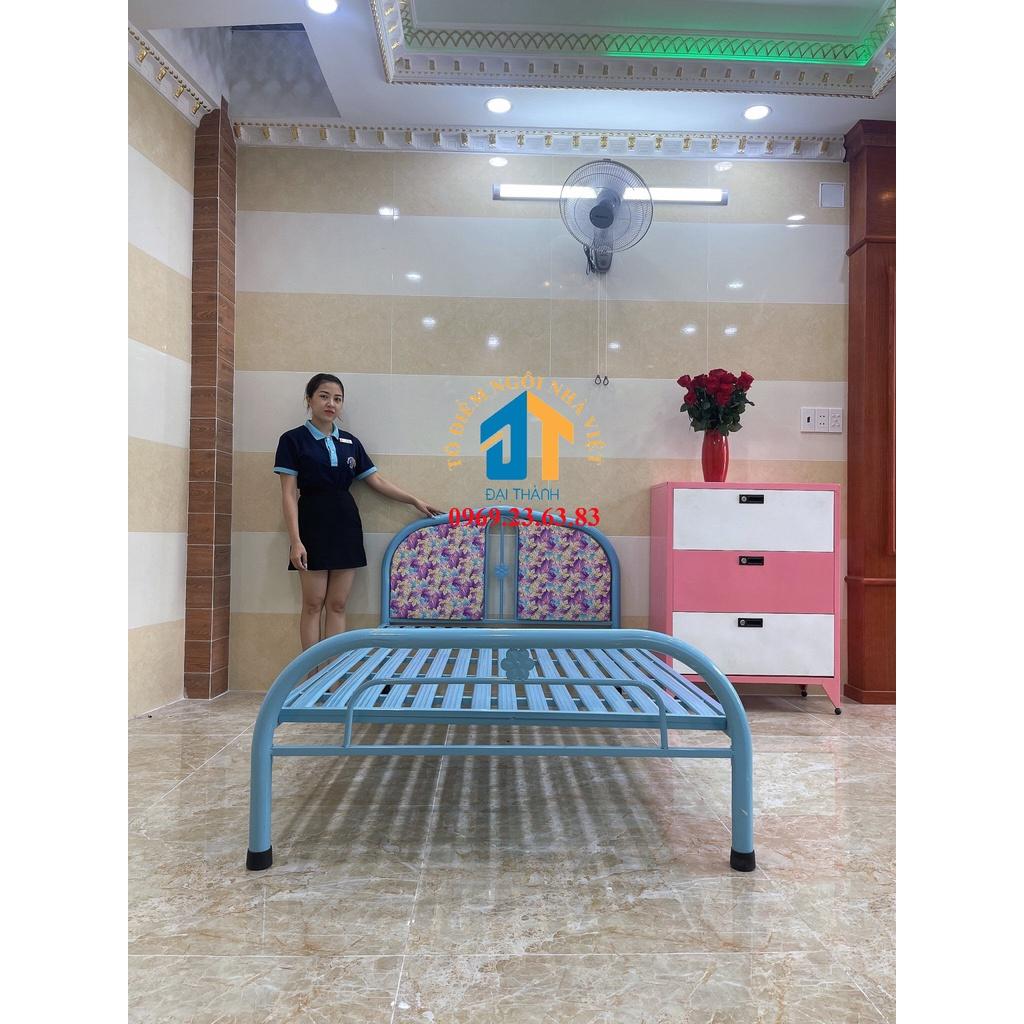 Giường sắt ngang 1m dài 2m giá rẻ Đại Thành