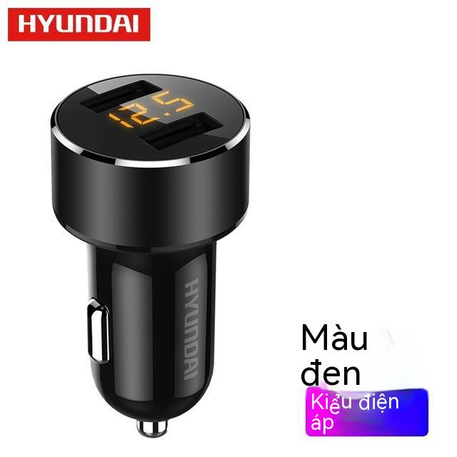 Với một chiếc xe hiển thị kỹ thuật số nạp đầy pin usb sạc đầy điện thoại di động đầy phích cắm
