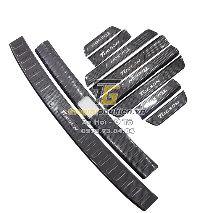 BỘ SẢN PHẨM Nẹp bước chân và ốp chống trầy cốp trong Hyundai Tucson 2016-2018 - Mẫu vân Carbon
