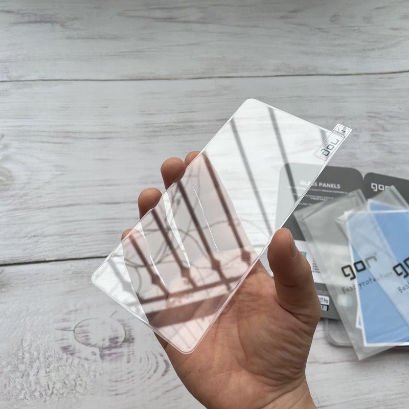Kính Cường Lực Gor cho Iphone 15 Pro Max/ 15 Pro/ 15/ 15 Plus Trong Suốt, Không Viền Đen 9H Vát 2.5D - Fullbox.