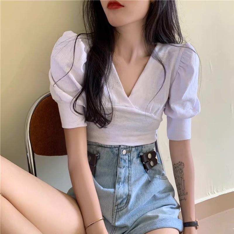 Áo thun tăm cổ V tay bồng