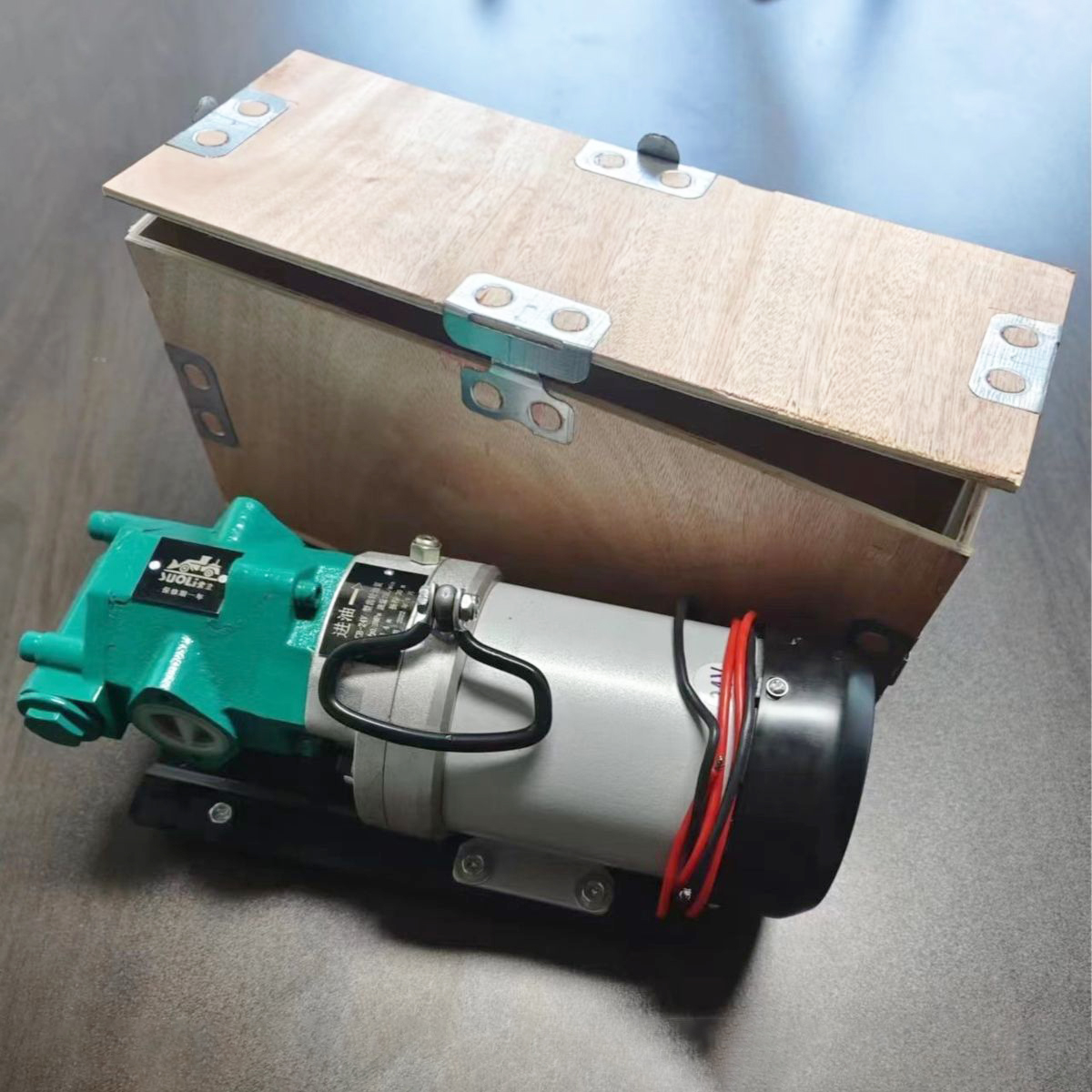 Máy bơm dầu nhớt điện 12V - WCB công nghệ bơm bánh răng Gear Pumps - Hàng nhập khẩu