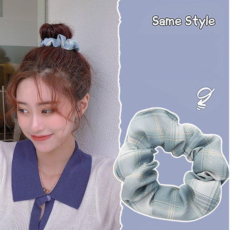 Scrunchies buộc tóc  nhiều họa tiết; tông màu xanh lá nữ tính thanh lịch PK705