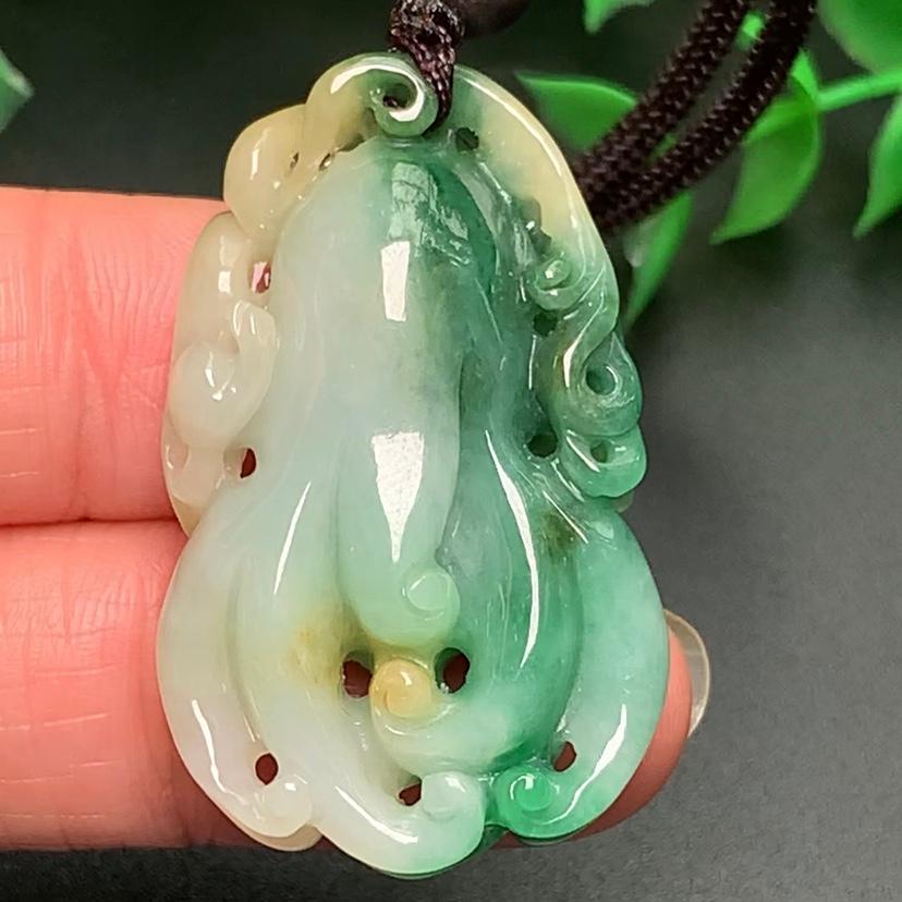 Mặt Phật thủ may mắn Ngọc phỉ thúy thiên nhiên Jadeite A