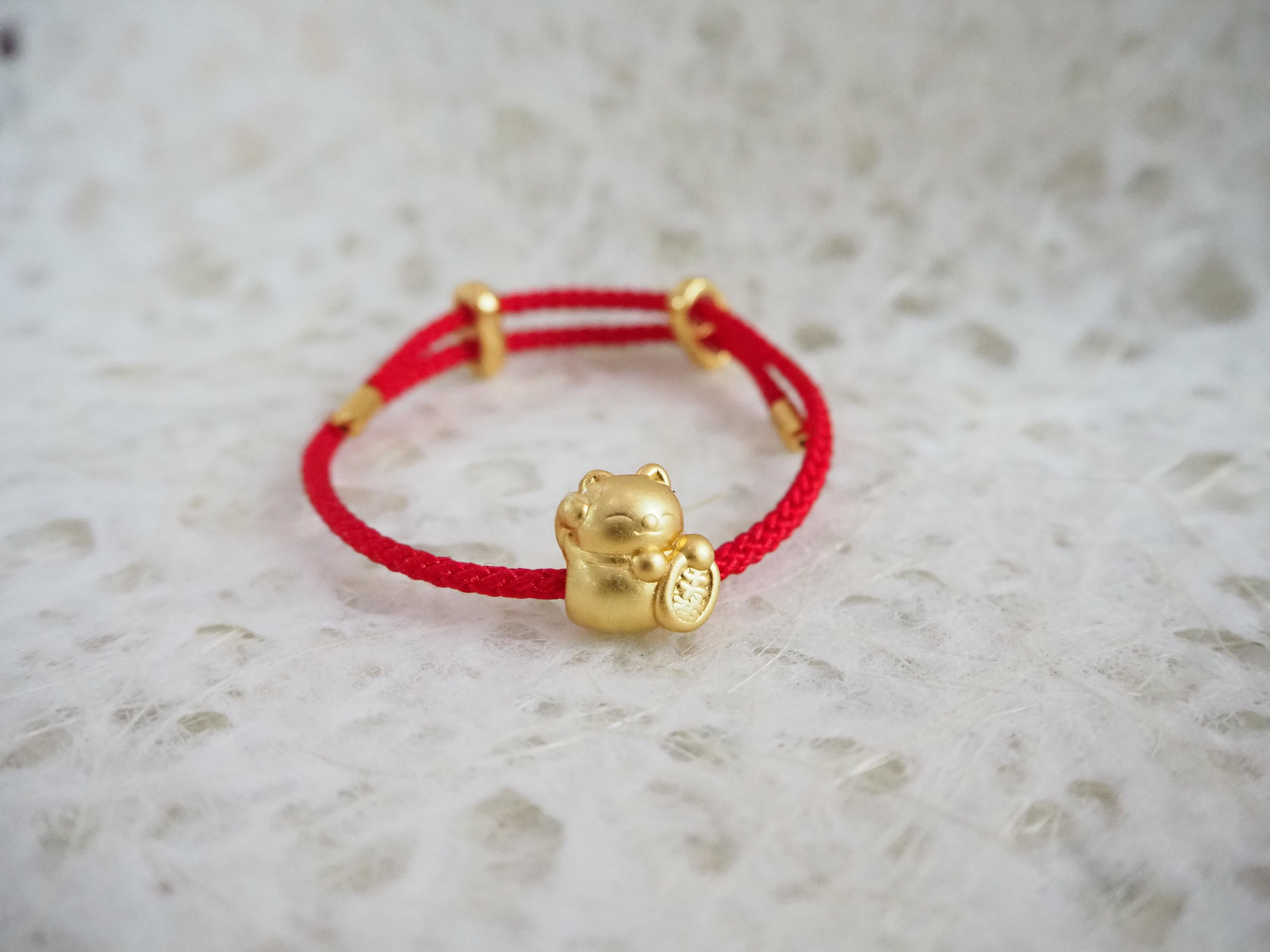 Vòng Dây Đỏ Charm Mèo Thần Tài