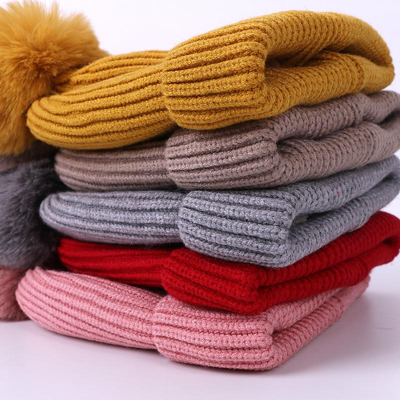 3 Mảnh Bò Mũ Khăn Găng Tay Bộ Bé Gái Trẻ Em Giả PomPon Dệt Kim Skullies Nón Trẻ Em Mùa Đông Len Nam áo Croptop Mũ Lưỡi Trai