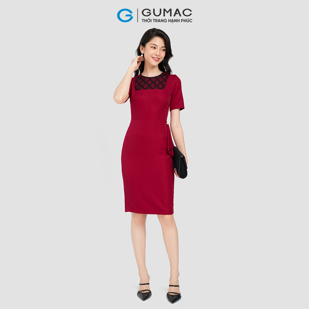 Đầm phối ren cổ GUMAC LD0815 ôm body vải cotton màu đỏ nâu