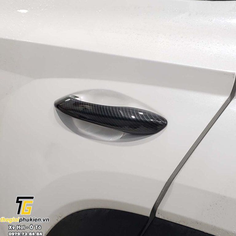Ốp tay nắm cửa xe Hyundai Tucson 2022 nhựa ABS vân Carbon cao cấp