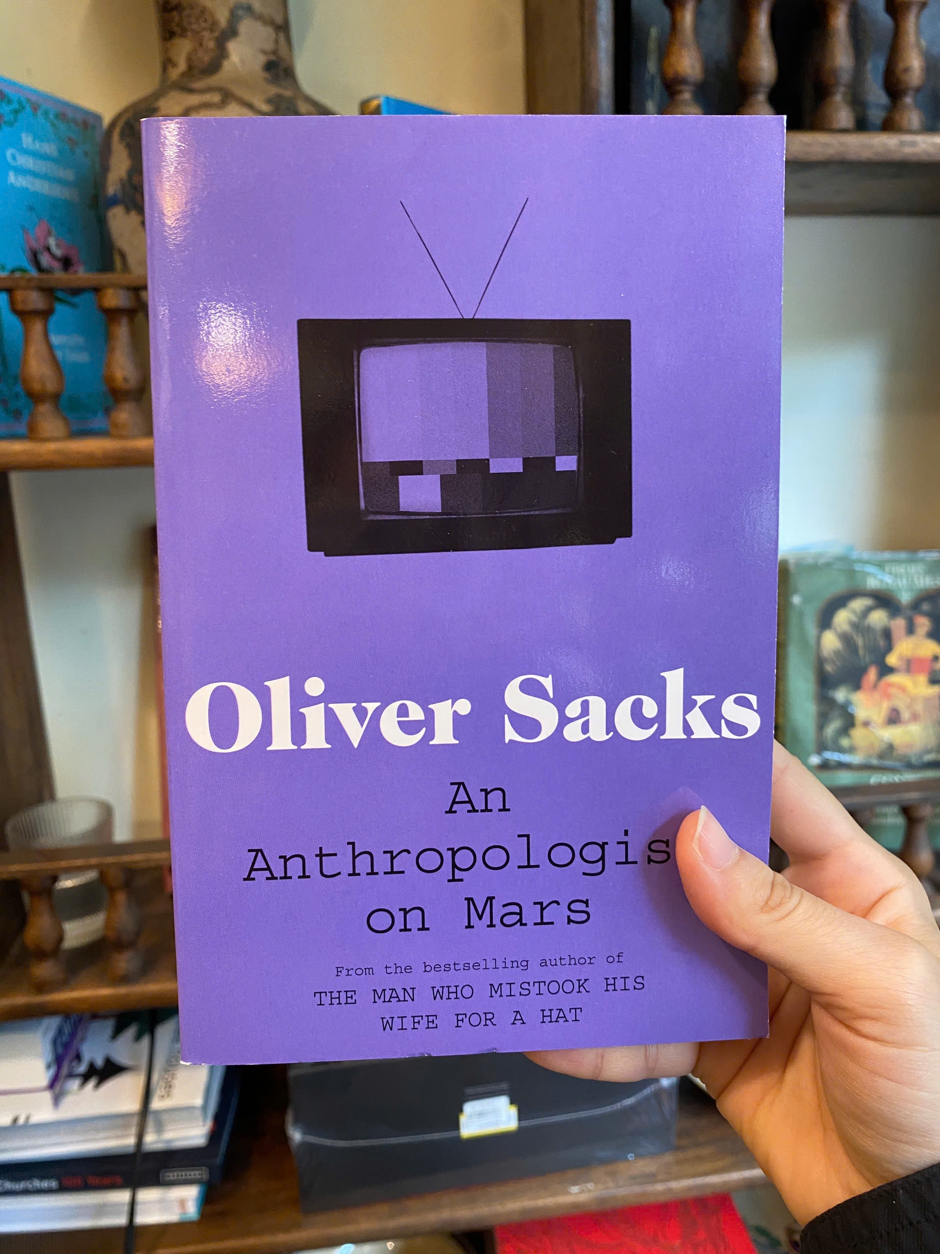 Sách - An Anthropologist on Mars by Oliver Sacks - Nonfiction/Science book in English - Ngoại Văn