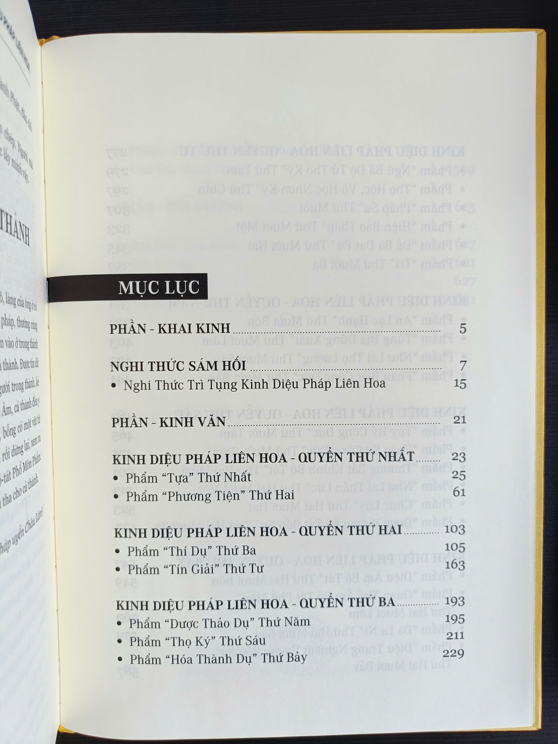 Kinh Diệu Pháp Liên Hoa + Kinh Địa Tạng (bản cao cấp) (bìa vàng, cứng)