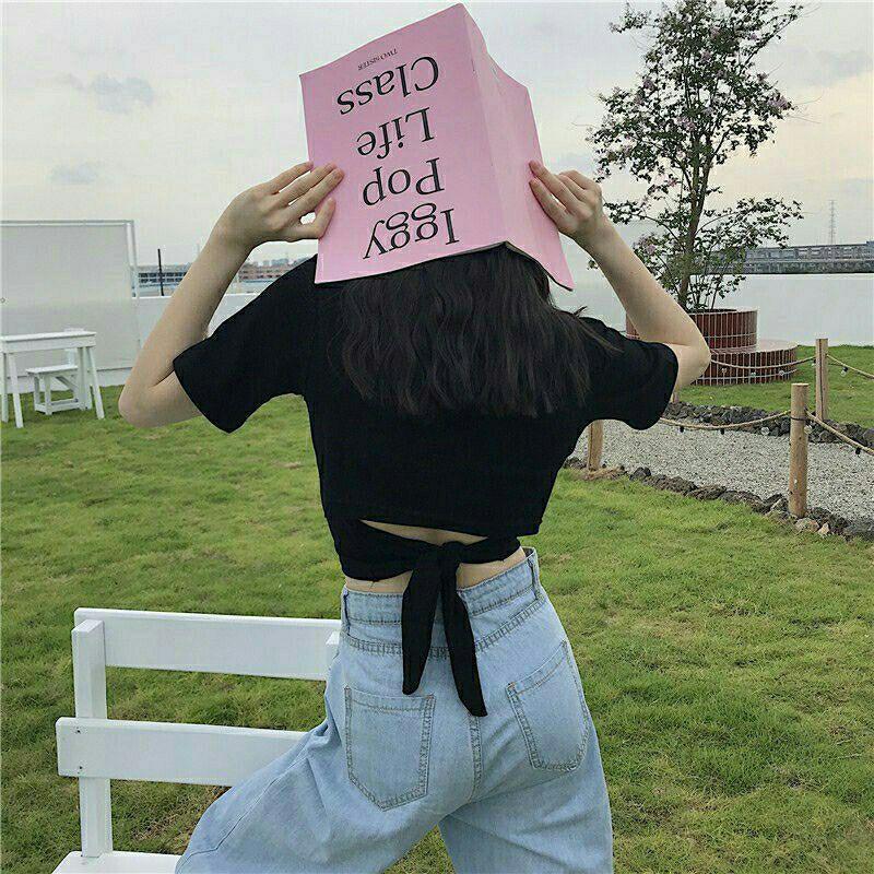 Áo croptop thắt nơ sau lưng