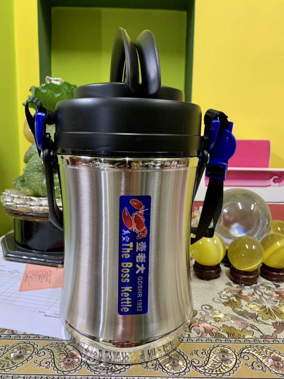 Xách nhiệt 2l có 2 ngăn nhỏ bên trong