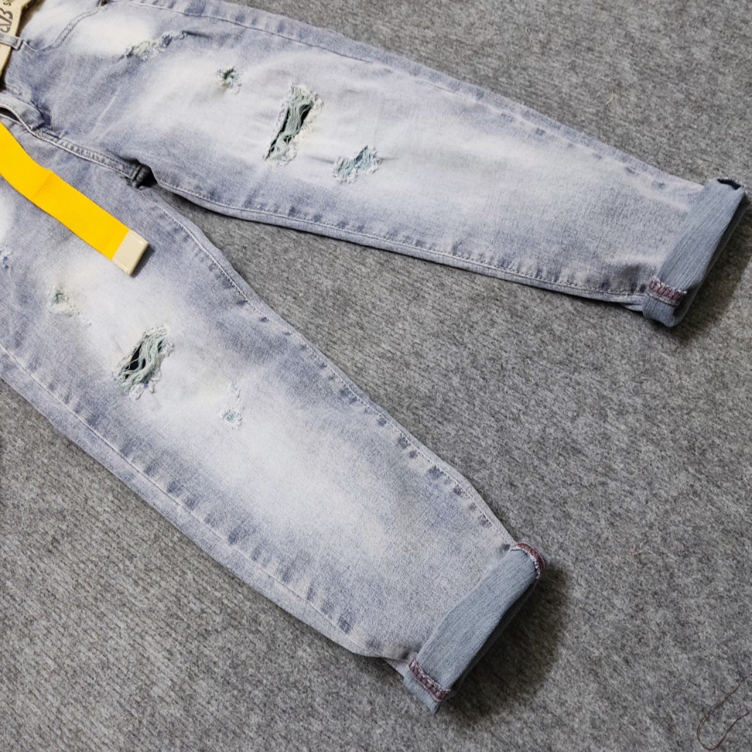 Q0128 Quần jean dài cao cấp bé trai, phom body, wax rách, có tăng đơ, chất co dãn thoải mái, kèm dây nịt