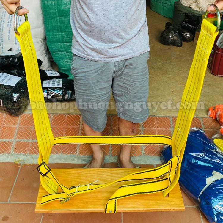 Ghế gỗ làm việc trên cao tiện dụng an toàn