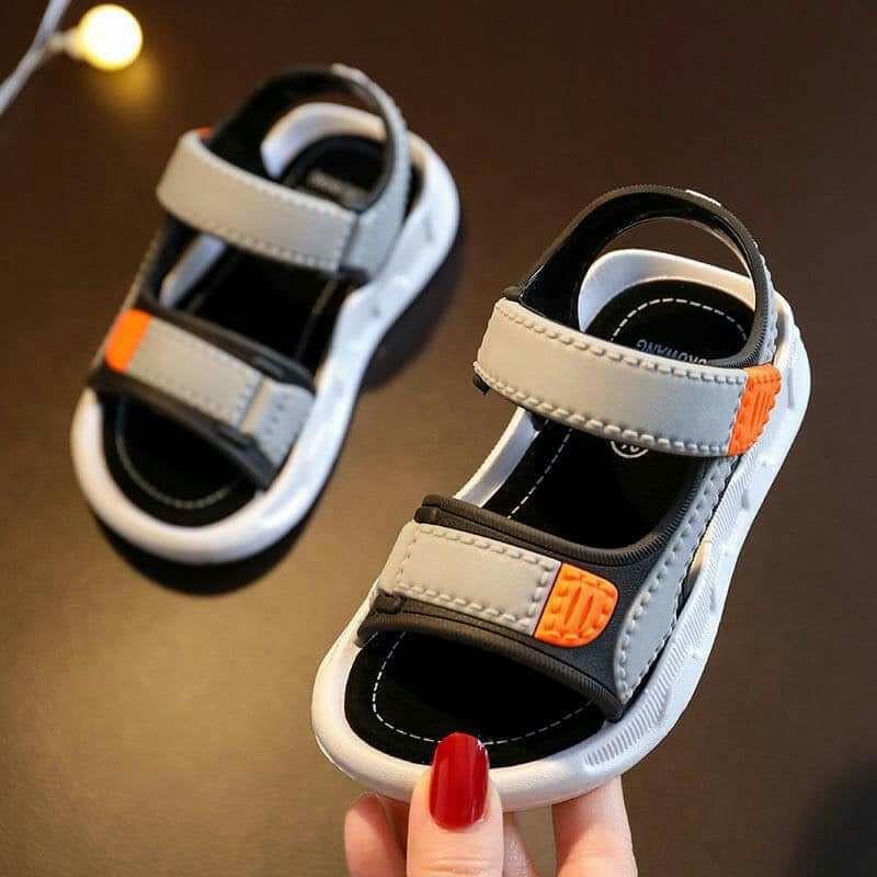 Giày Sandal siêu mềm chống trượt bé trai