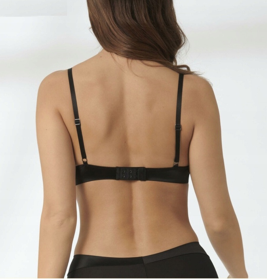Áo lót nữ nâng ngực không gọng Triumph Sloggi 1806 cúp quả trơn, mút mỏng có thể tháo rời, bản lưng 2 móc cài, mềm, nhẹ mang lại cảm giác thoải mái tối đa
