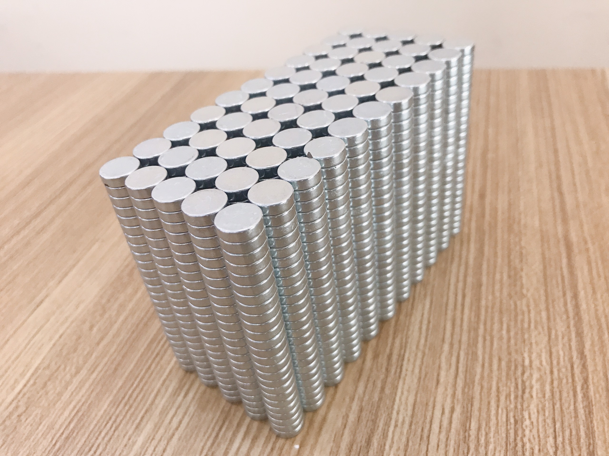 50 Viên Nam Châm Đất Hiếm Loại Tròn 10x3mm Mạ Kẽm Lực Từ N35 Cực Mạnh
