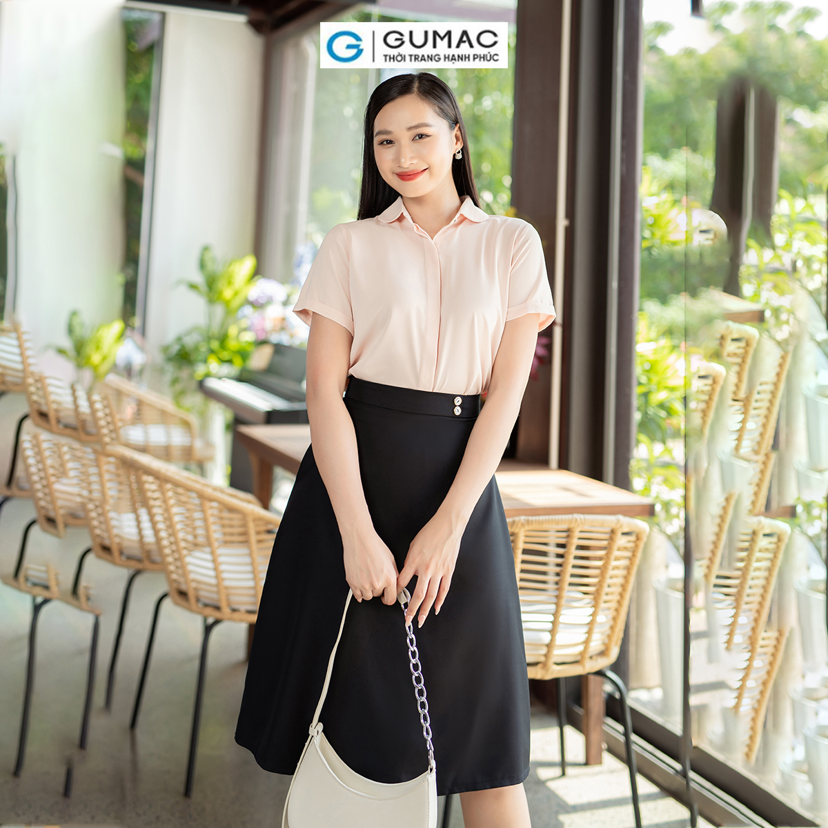 Áo sơ mi nữ tay ngắn lai lật nẹp giấu nút công sở thanh lịch thời trang GUMAC AD07025