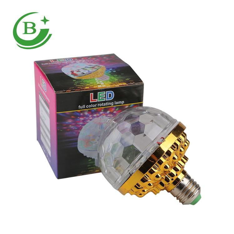 Đèn Led Xoay Vũ Trường 7 Màu Có Cảm Biến Nháy Theo Nhạc