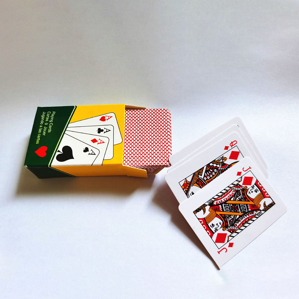 Bộ bài tây mini 52 lá 38x53 mm màu vàng chơi bài tiến lên, xì lát ngày tết cực vui nhộn bài poker bản nhỏ xinh