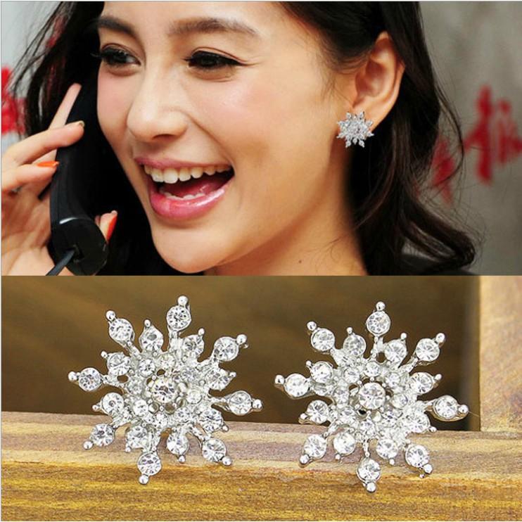 Bông tai nữ bông tuyết đính đá sang trọng BT50