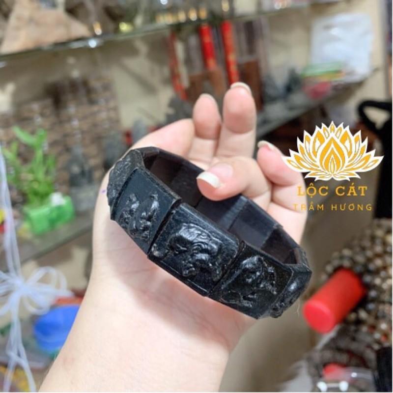 Vòng tay trầm hương 12 con giáp