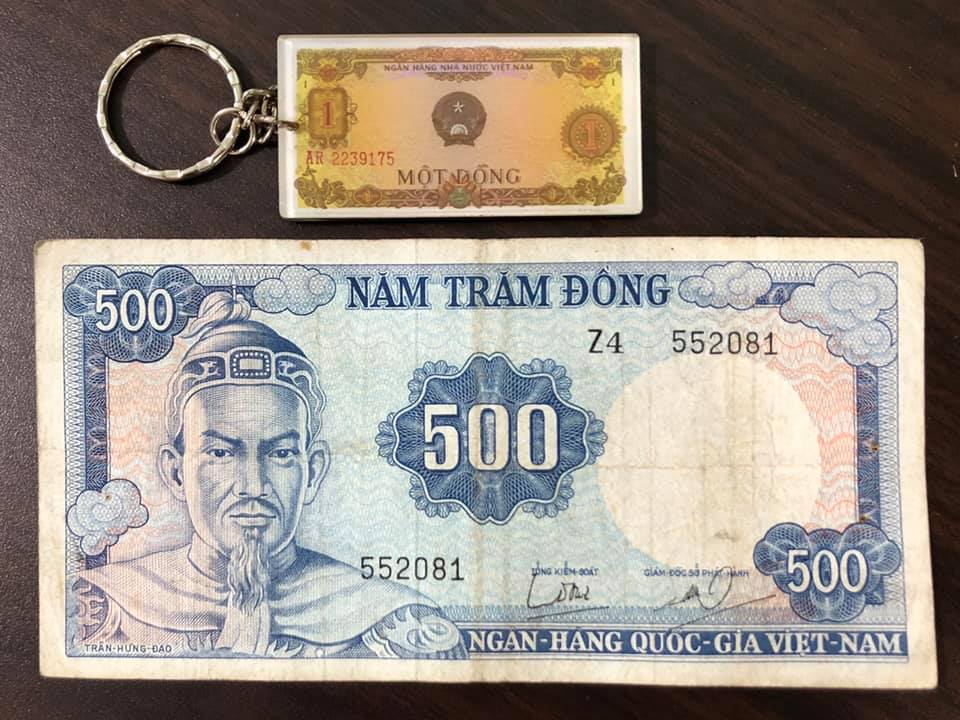 Tờ 500 đồng cụ Trần Hưng Đạo, tiền xưa Việt Nam sưu tầm (kèm móc chìa khóa hình tiền xưa lạ mắt)