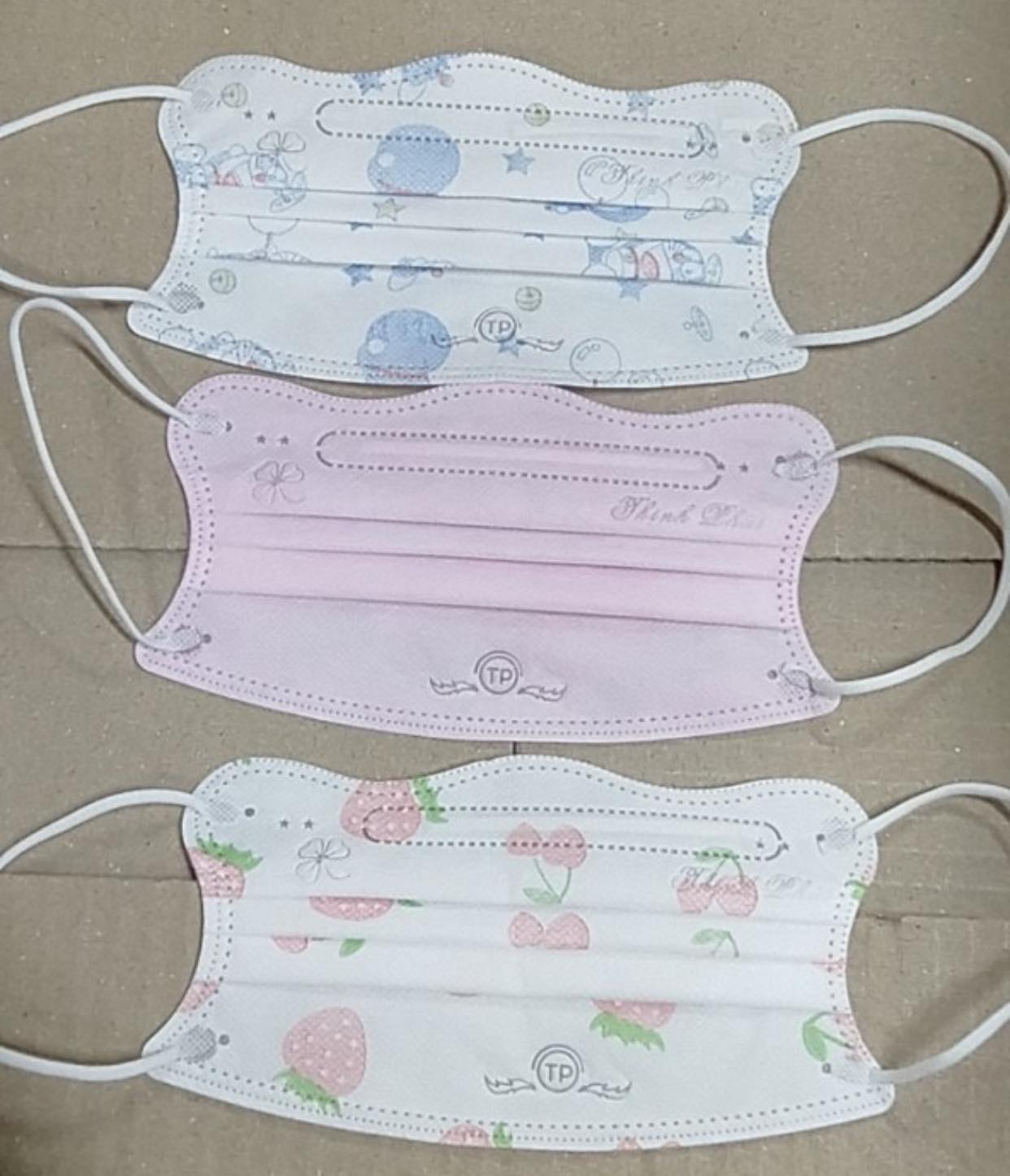 THÙNG 100 CHIẾC KHẨU TRANG CUA KING CRABS THỊNH PHÁT CHO TRẺ 7-10 TUỔI