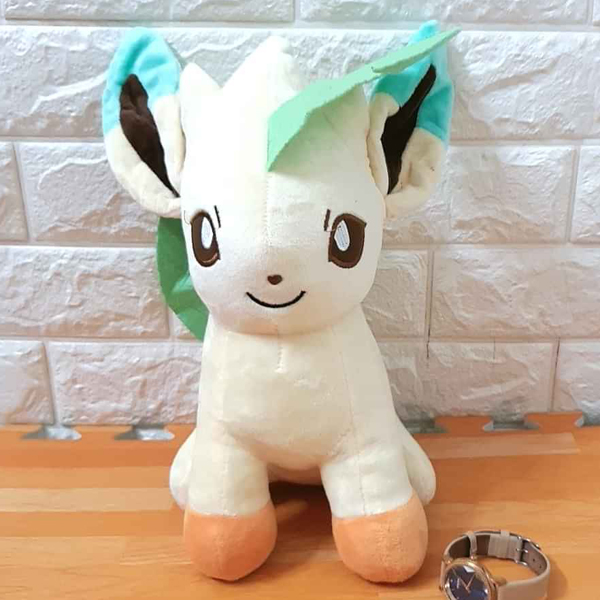 Gấu Bông Pokemon - Eevee Leafeon Hệ Lá Cây (30 Cm) Gb199 (Tặng 1 Móc Khóa Dây Da Pu Đính Đá Lấp Lánh)