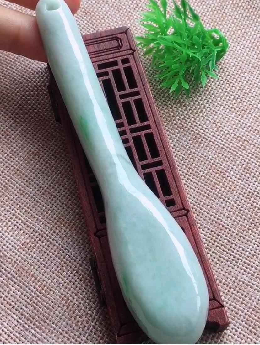 Thìa ngọc phong thủy ngọc cẩm thạch/Ngọc phỉ thúy tự nhiên cao cấp