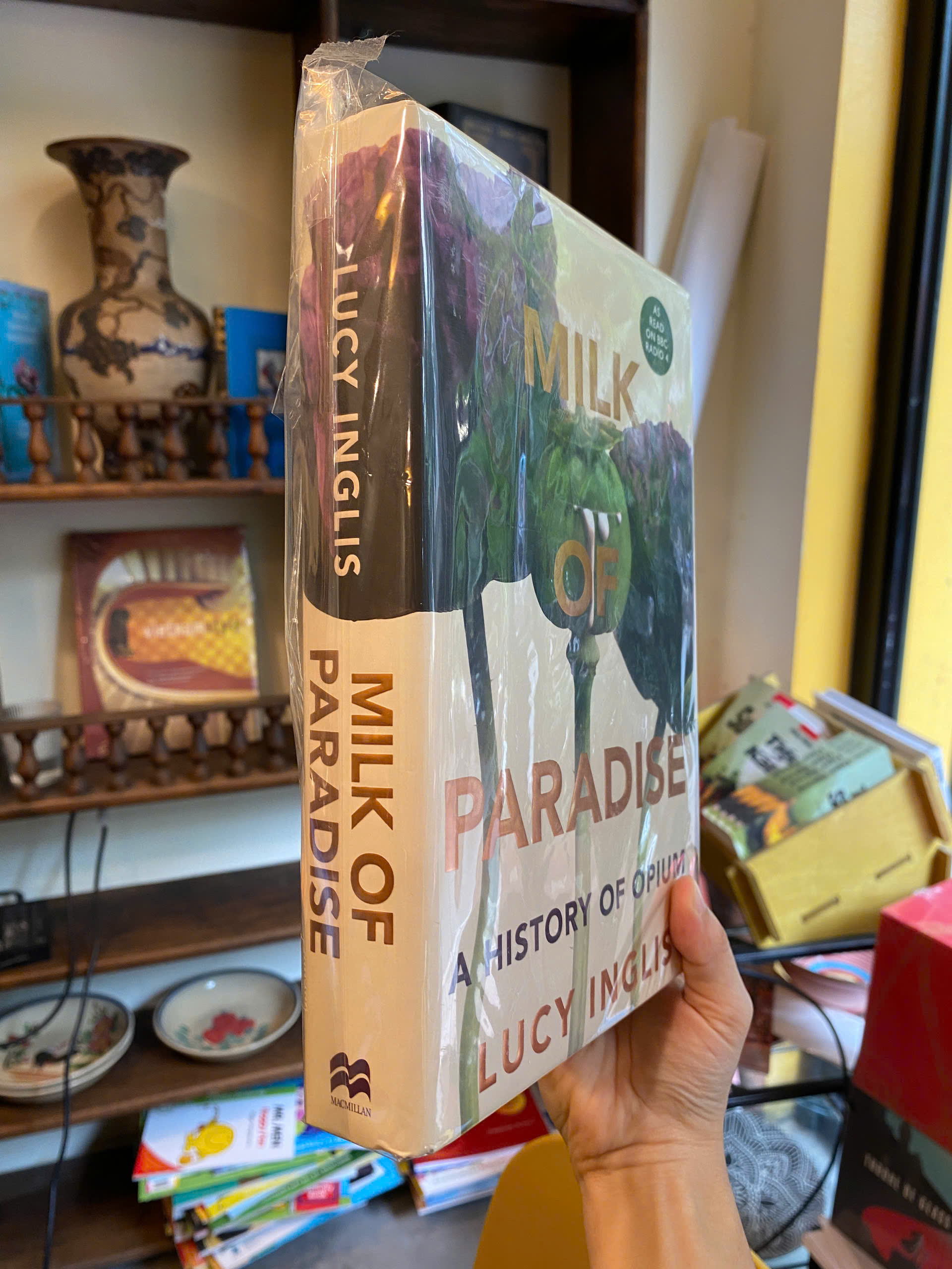 Sách - Milk of Paradise: A History of Opium by Lucy Inglis | History Nonfiction / Bìa cứng