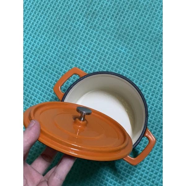 Nồi gang phủ gốm tráng men sâu lòng mini size 10cm và 14cm