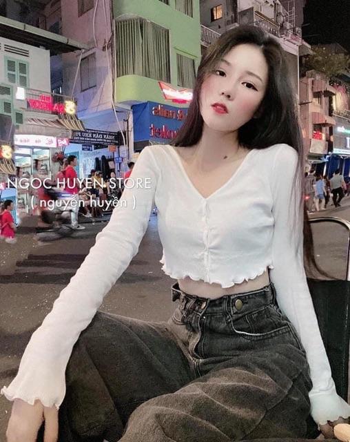 Áo croptop dài tay - áo croptop nữ đính cúc