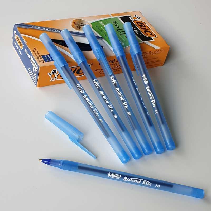 Bút hiệu Bic Round Stic M Ball Pen, nét bút 1.0mm giống Paper Mate bic mỹ bút viết cực êm. Made in Mexico