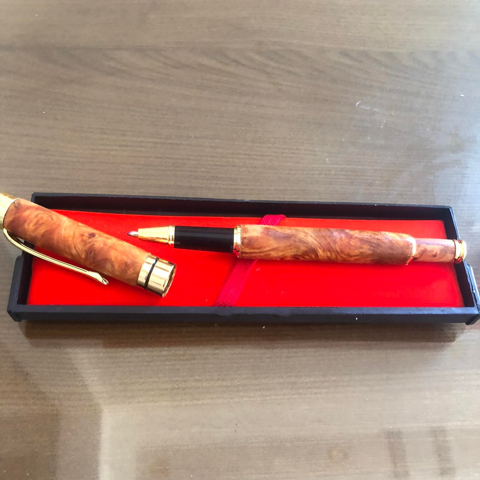 Bút Gỗ Huyết Long, Đẳng Cấp & Sang Trọng, Hương Thơm Nhẹ - Thấu Quang, Chiêu Tài Lộc, May Mắn, Bình An