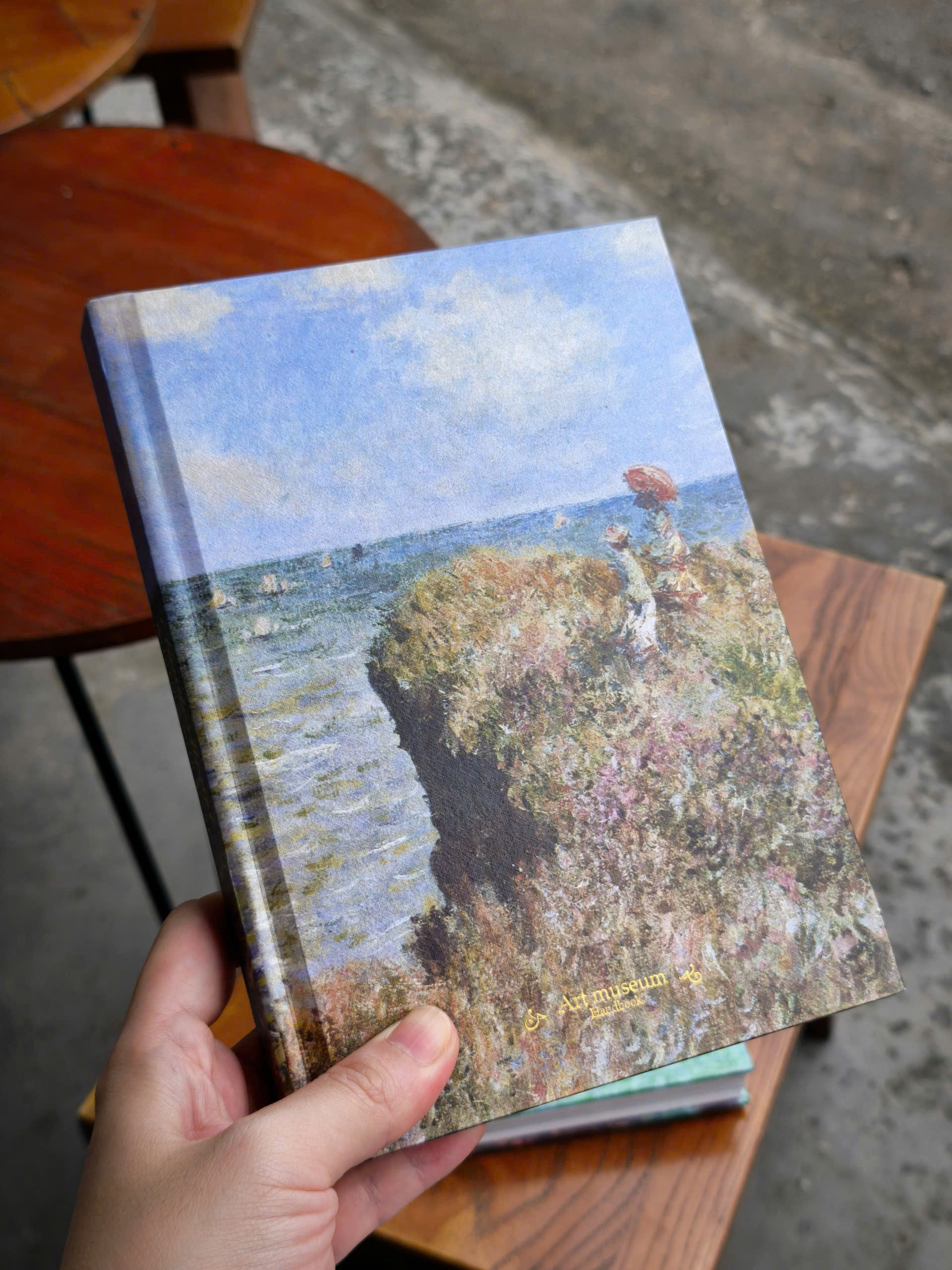 BỘ SƯU TẬP 100 TRANH MONET CỦA RIÊNG BẠN – SỔ TRANH ART MUSEUM - Claude Monet: Painting with light (Nho Xanh)