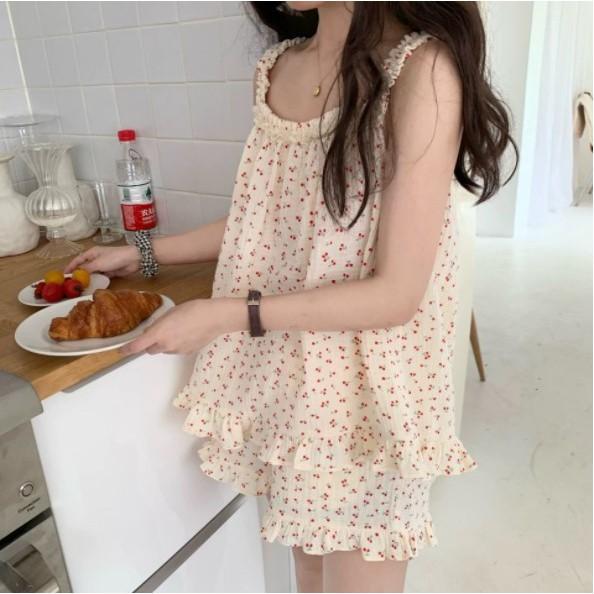 Set đồ ngủ hai dây thiết kế bèo nhún nhẹ ngọt ngào thích hợp mặc nhà vào mùa hè S027