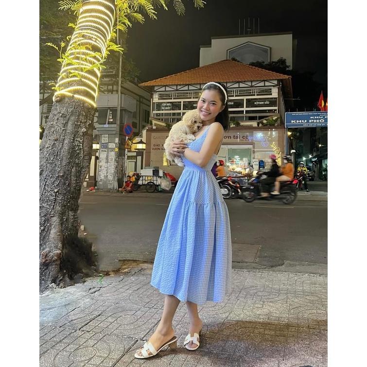 Đầm 2 dây to dáng dài tiểu thư, váy bầu bí đi biển tầng xoè vải kẻ xốp siêu xinh đẹp