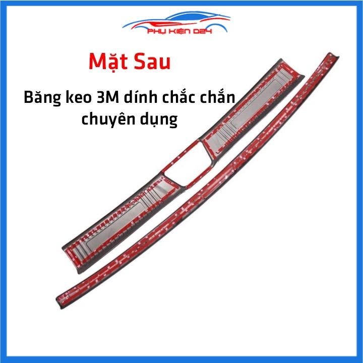 Ốp chống trầy cốp Suzuki XL7 2020 vân titan bảo vệ xe
