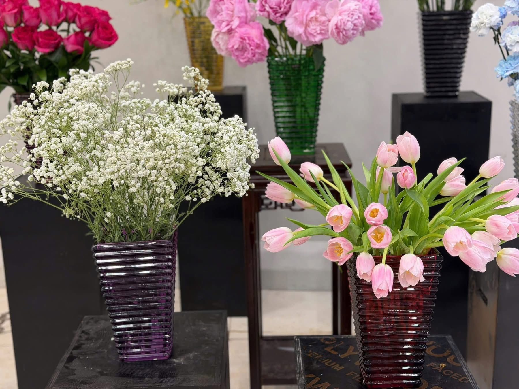 Lọ hoa tháp kim cương Irris 28cm Hàng chính hãng