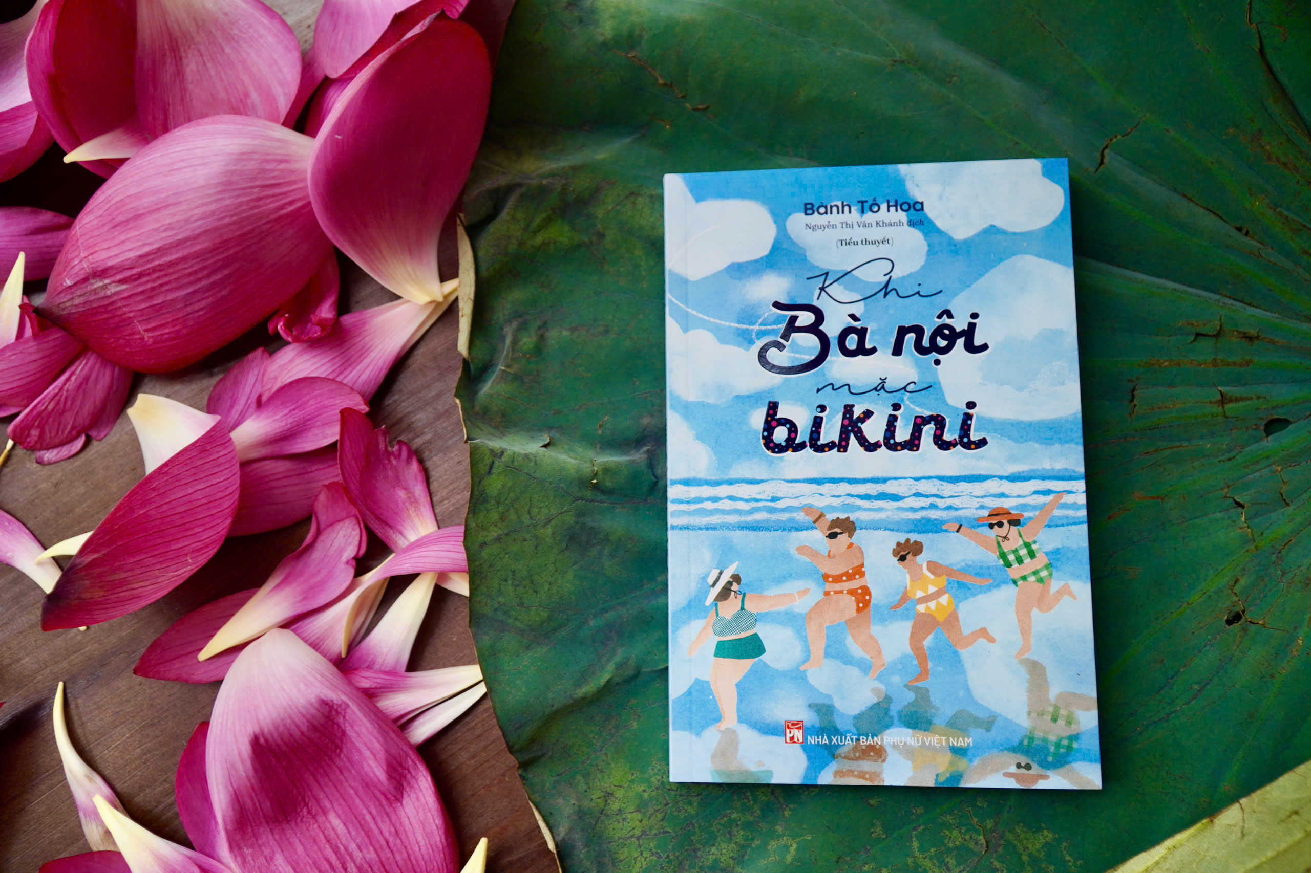 Sách Khi Bà Nội Mặc Bikini