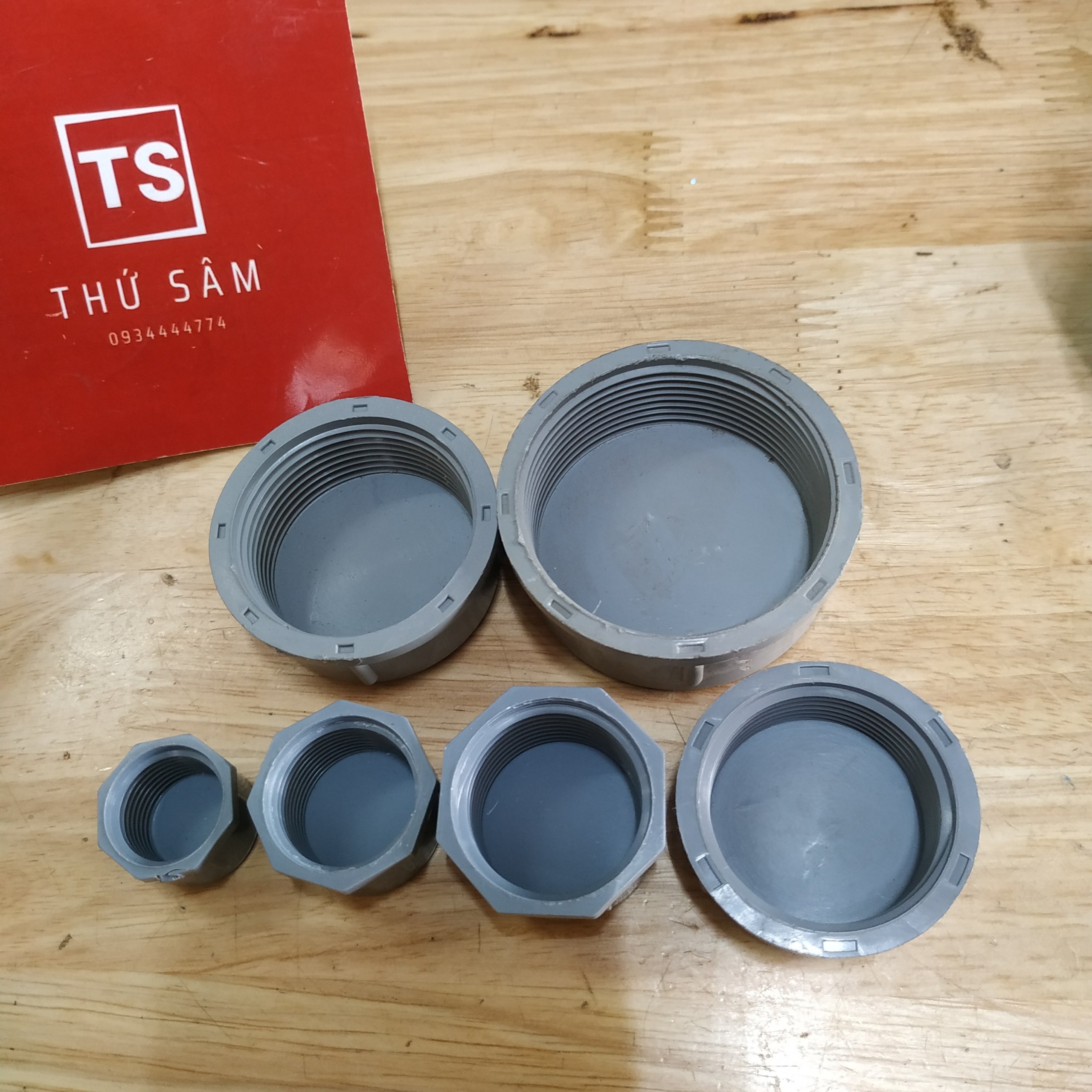 Bịt ống nhựa pvc ren trong nhiều kích cỡ