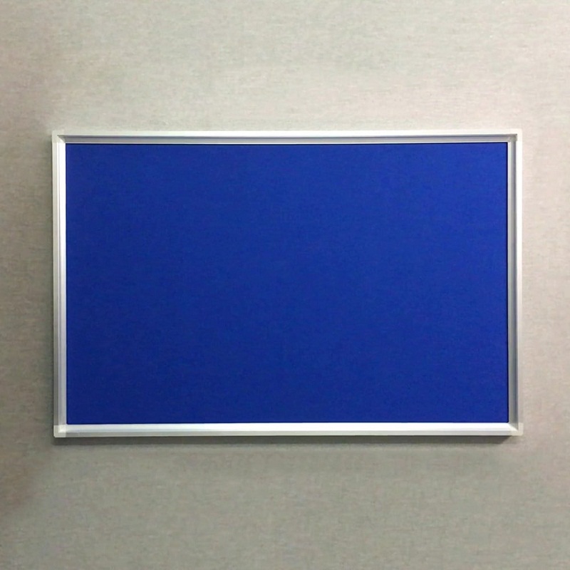 Bảng ghim nỉ gắn tài liệu treo tường 40x60cm (Tặng hộp ghim 35 chiếc)