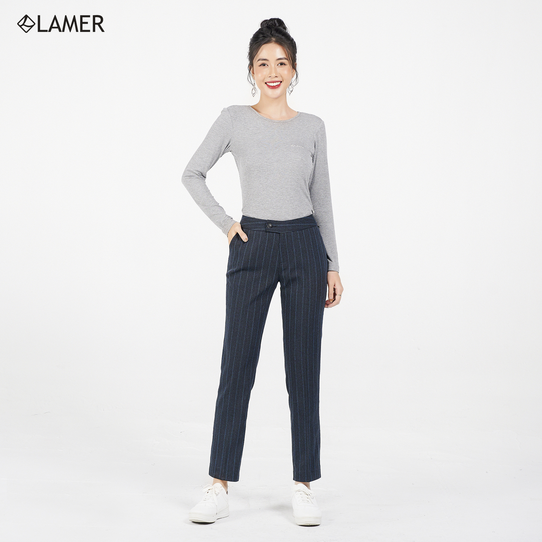 Quần ống côn LAMER L64K20Q020