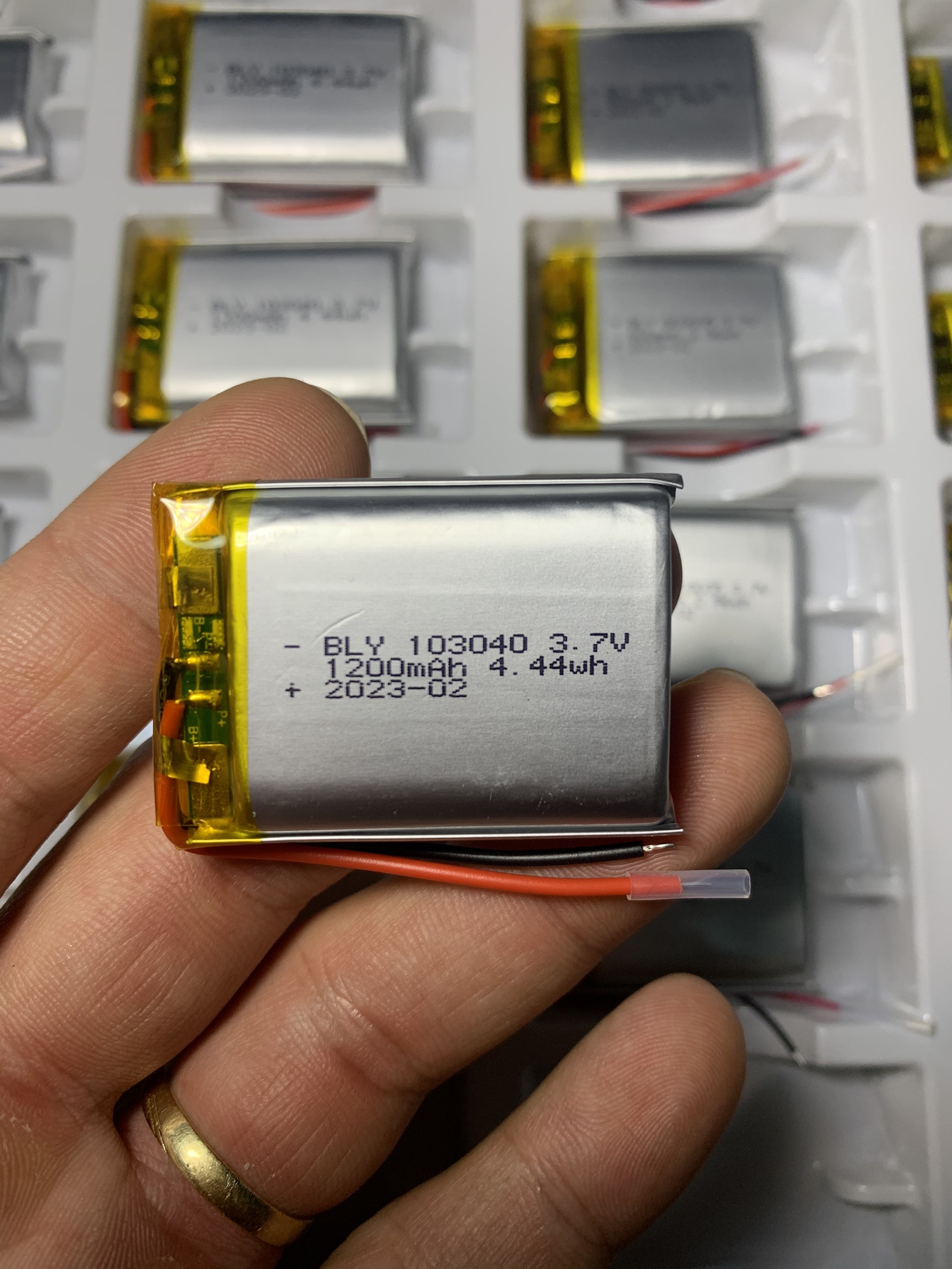 Pin Sạc Polymer 3.7V 1200MAh 103040 Cho tai nghe Mp3 MP4 MP5 GPS PSP Bluetooth