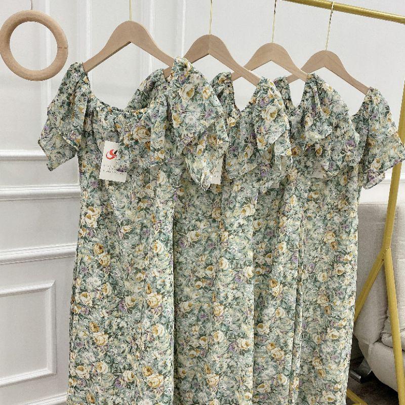 Váy lụa hoa xanh bèo bẹt vai VNU