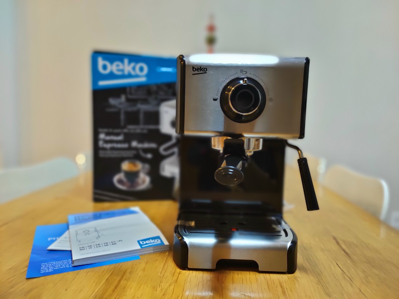 Máy pha cà phê hàng chính hãng Beko CEP5152B
