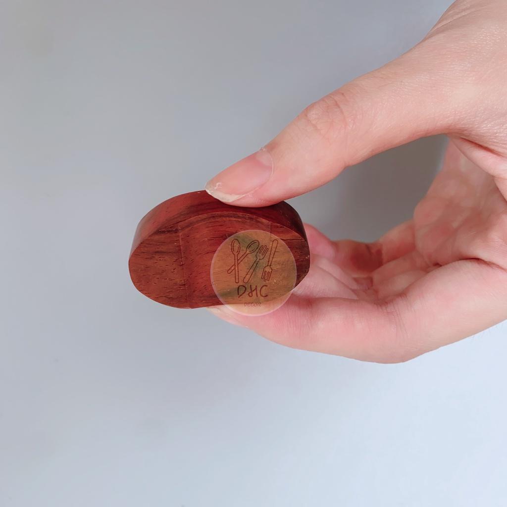 Gác đũa gỗ đẹp - Tiện dụng và sang trọng trên bàn ăn