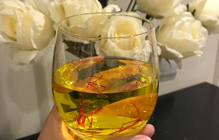Dùng Saffron mỗi ngày Dùng Saffron mỗi ngày