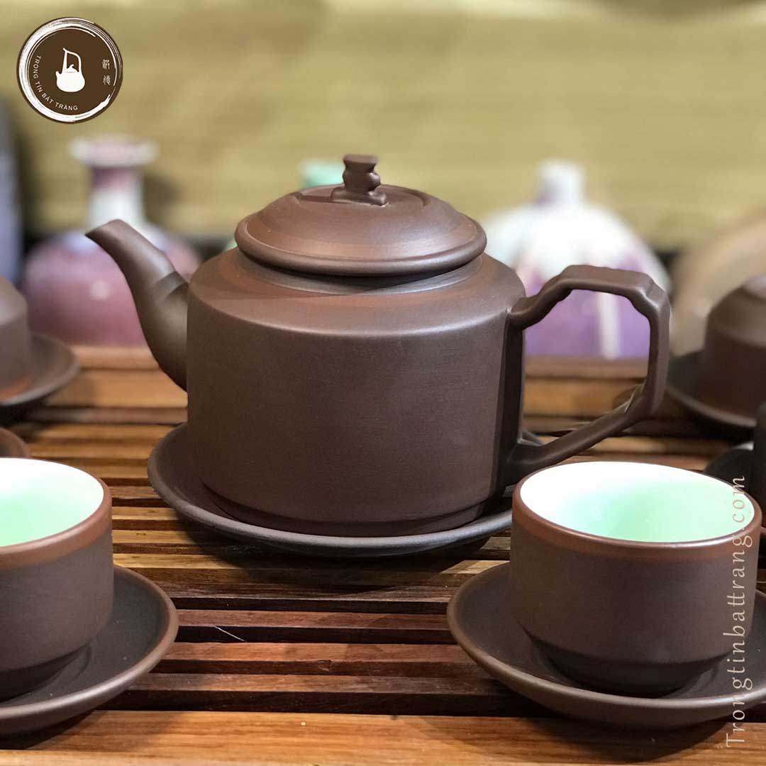 Bộ Ấm Chén Trà Đạo Gốm Tử Sa Bát Tràng Dáng Hán Đạc Dung Tích 500ml AVMT 48